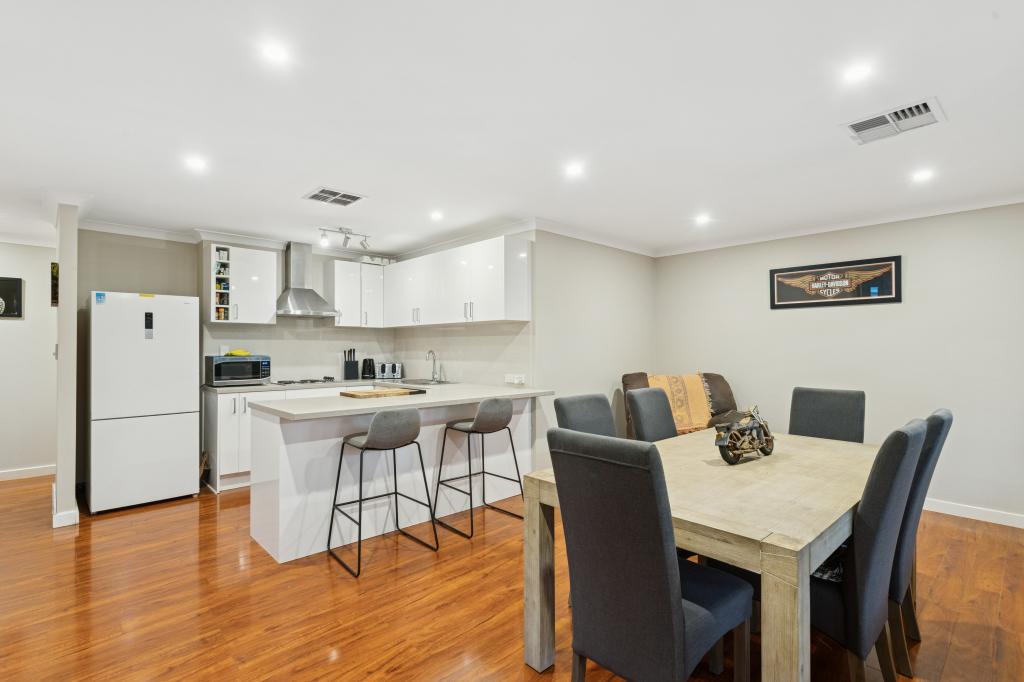 136 Blackadder Rd, Swan View, WA 6056