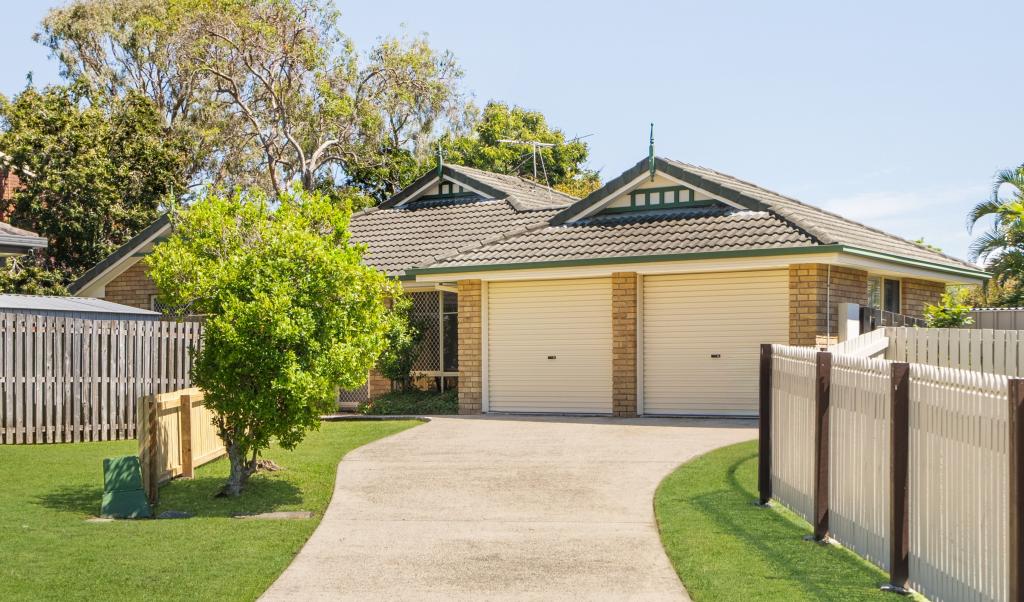 32 HOMEFIELD ST, MARGATE, QLD 4019