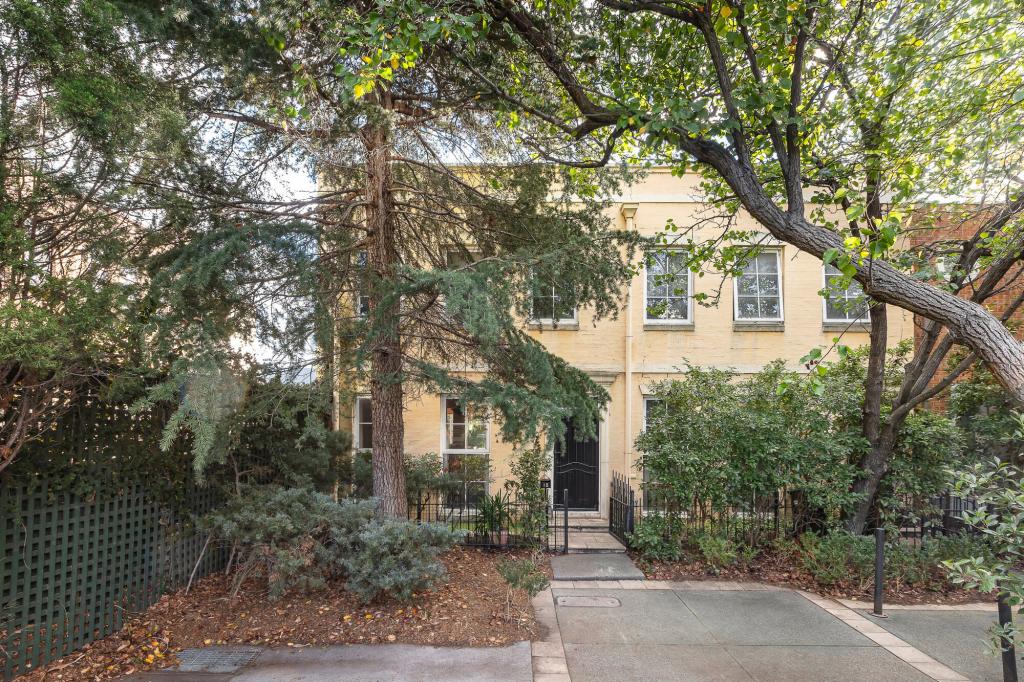 15 Cromwell Pl, South Yarra, VIC 3141
