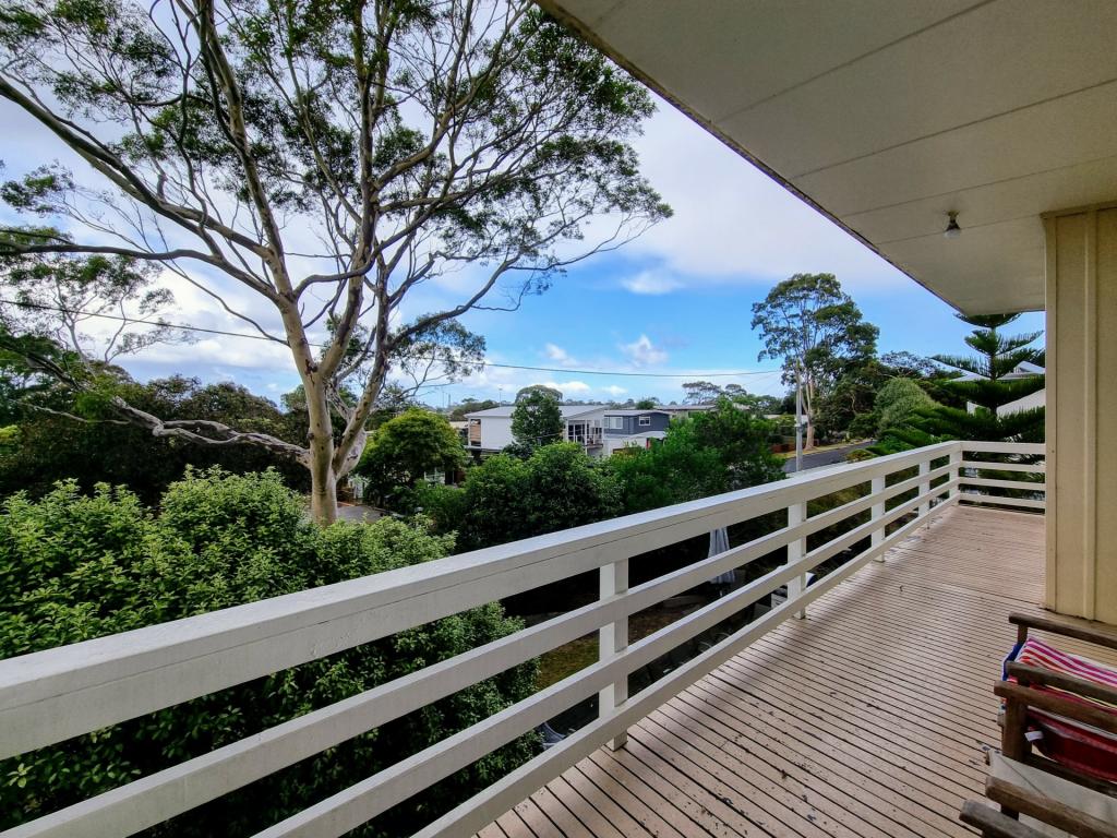 17 DARLING AVE, INVERLOCH, VIC 3996