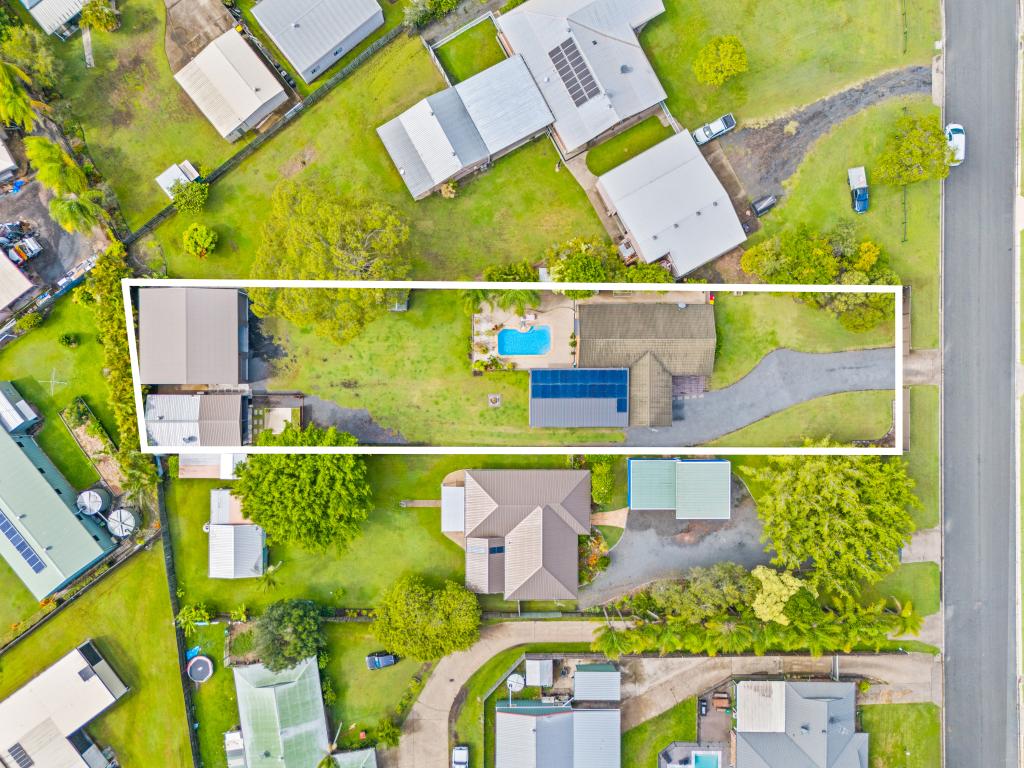 38 Ladbroke Cres, Urangan, QLD 4655