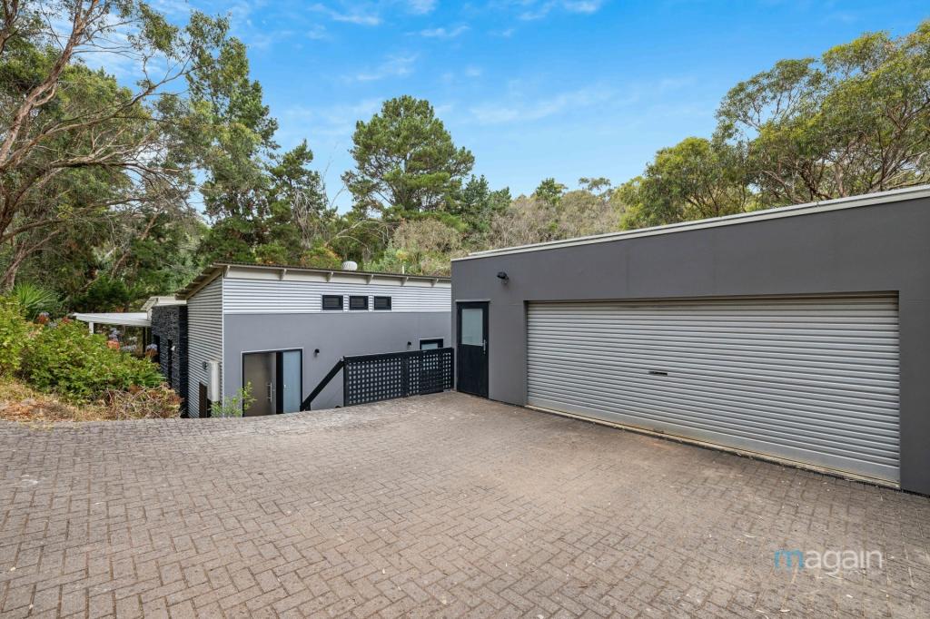 6 Waratah Cl, Belair, SA 5052