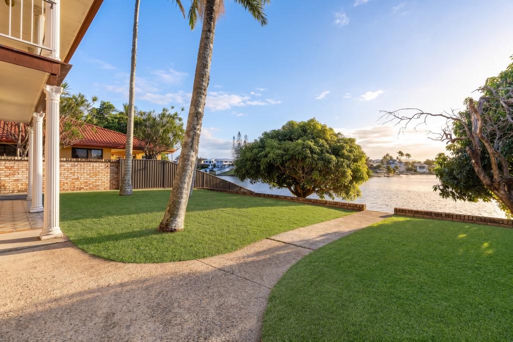 34 Claymore Cres, Bundall, QLD 4217