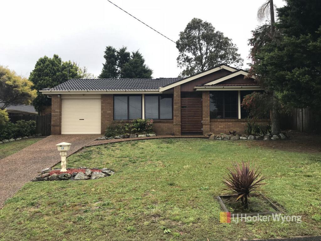 12 Peta Cl, Bateau Bay, NSW 2261