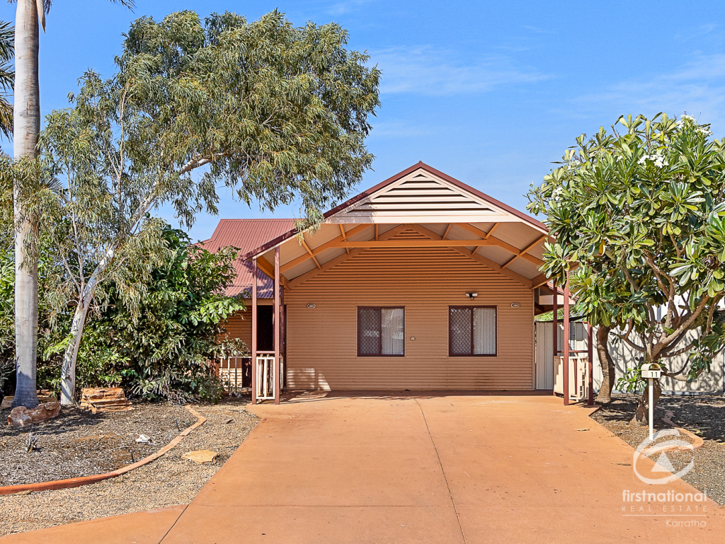 11 Buchanan Cct, Baynton, WA 6714
