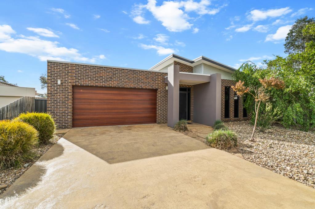 4 Simmons Ct, Sale, VIC 3850