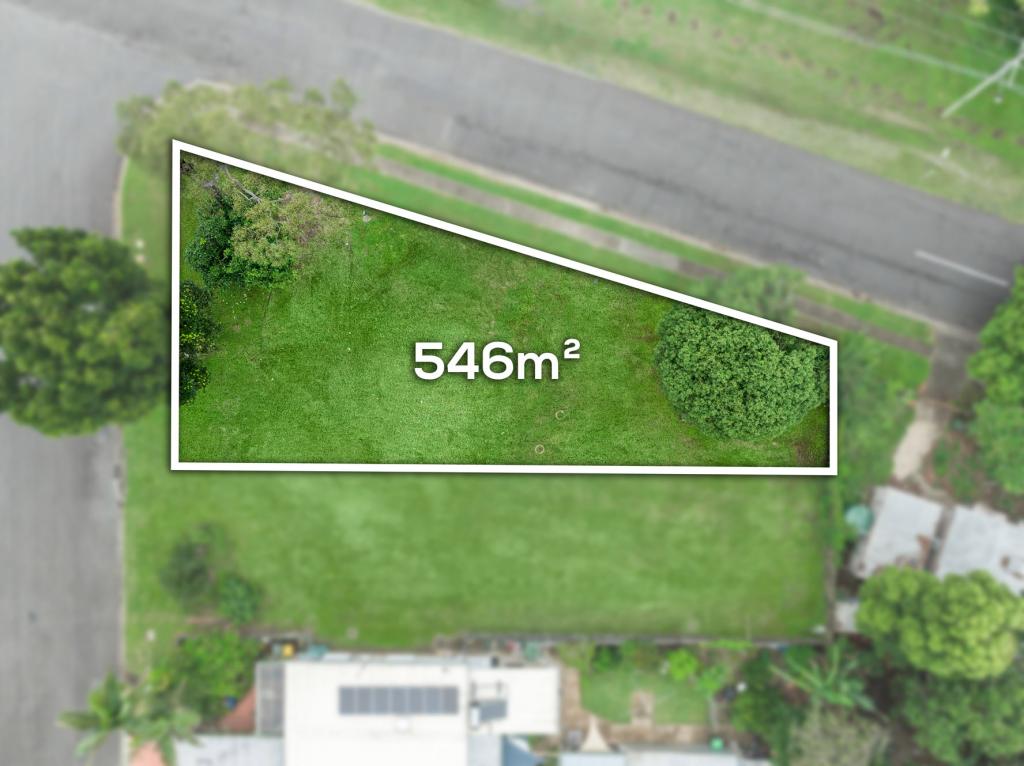 68 Bowering St, Lota, QLD 4179