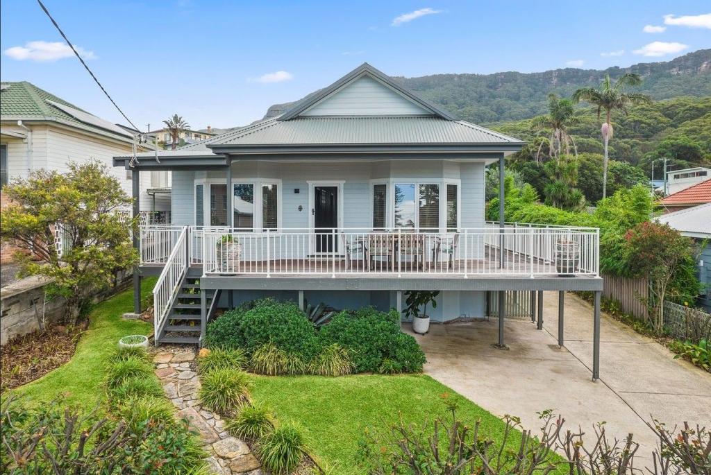 50 Lawrence Hargrave Dr, Austinmer, NSW 2515
