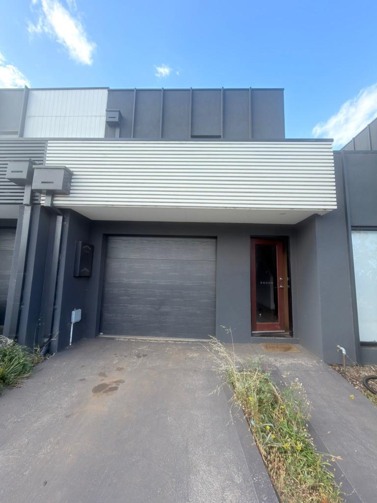 36 Chateau Prom, Deanside, VIC 3336