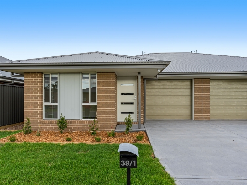 1/39 Lakeside Cct, Cessnock, NSW 2325