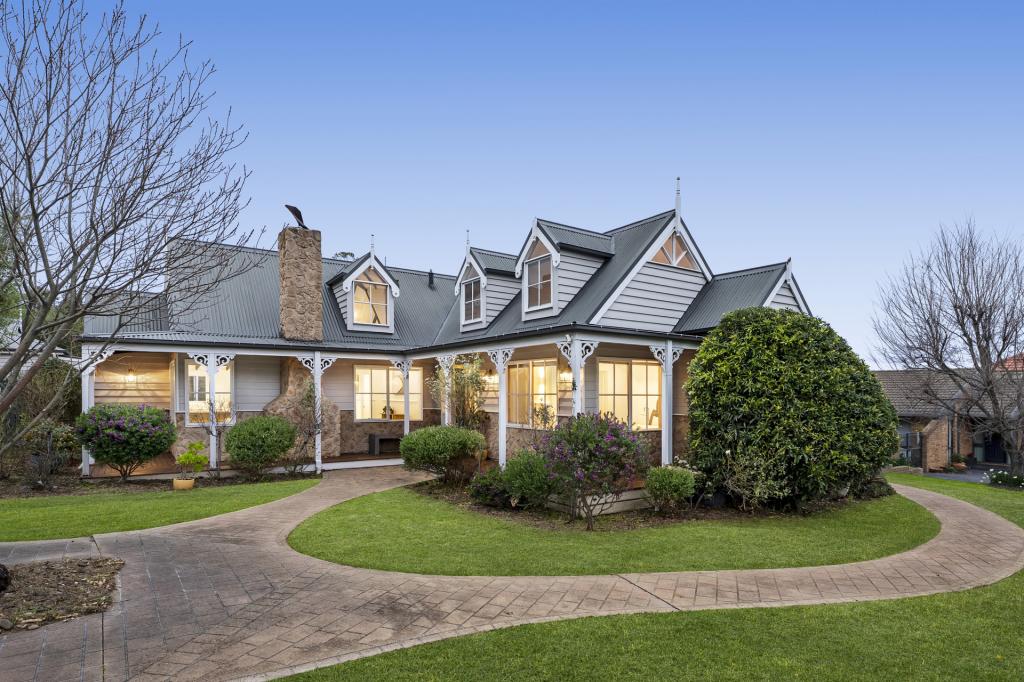 116 Yellow Gum Bvd, Sunbury, VIC 3429