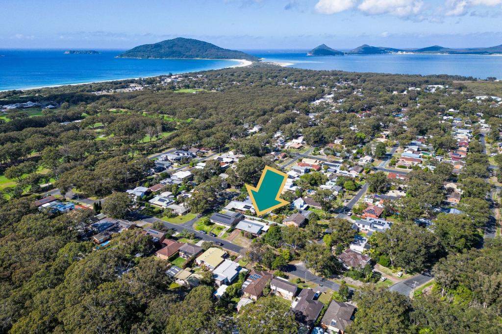 43 Albatross Ave, Hawks Nest, NSW 2324