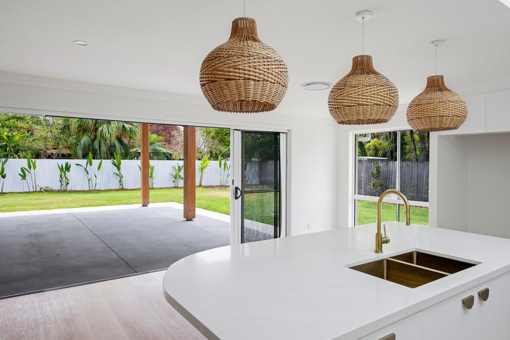 9 Ireby Ct, Mermaid Waters, QLD 4218