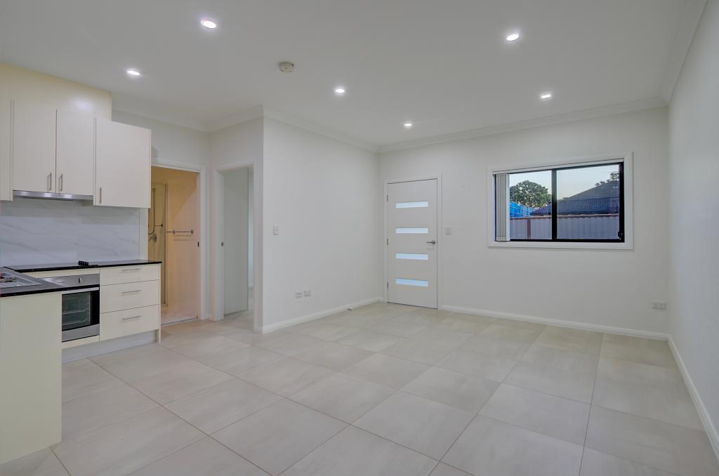 42a Penshurst Rd, Roselands, NSW 2196