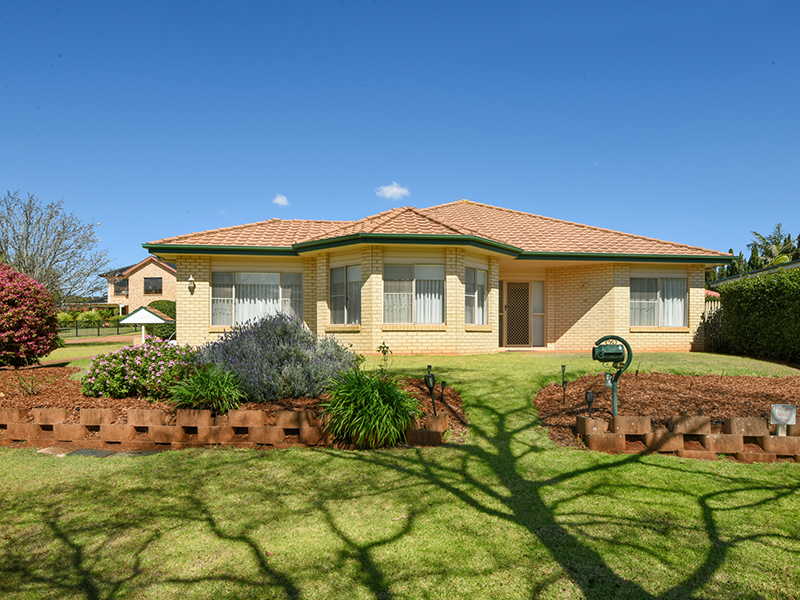 12 Llanwynne Ct, Middle Ridge, QLD 4350