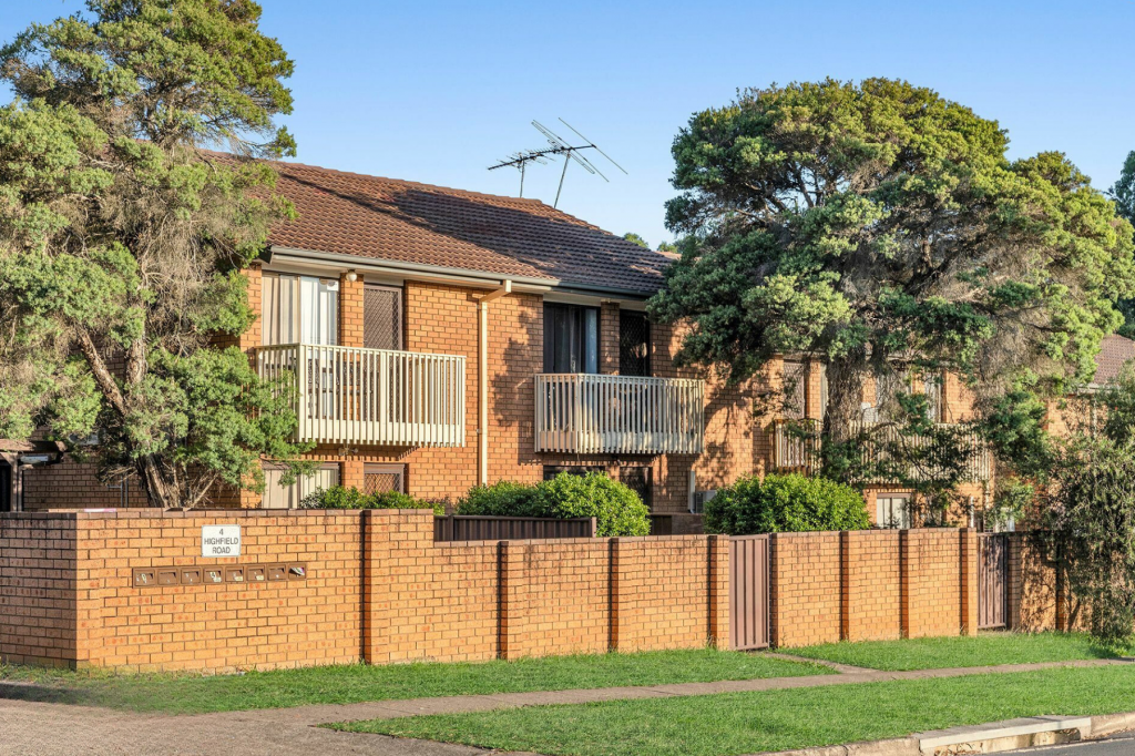 4/4 Highfield Rd, Quakers Hill, NSW 2763