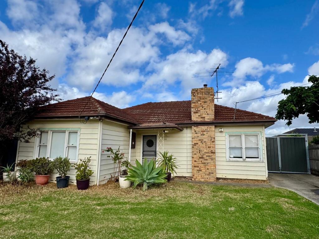 31 EUROA AVE, SUNSHINE NORTH, VIC 3020