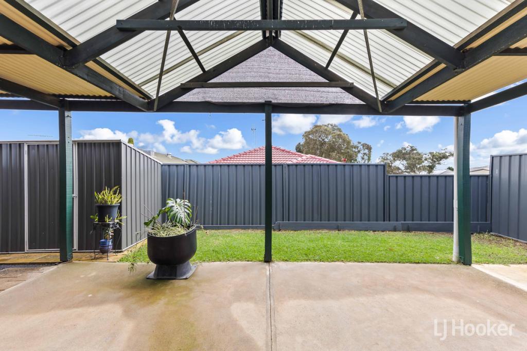 10 Silvertop Ct, Craigmore, SA 5114