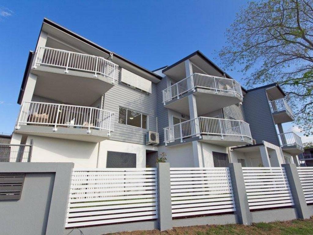 3/12 Lake St, Yeronga, QLD 4104