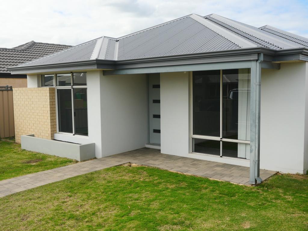 81 Grandite Fawy, Australind, WA 6233