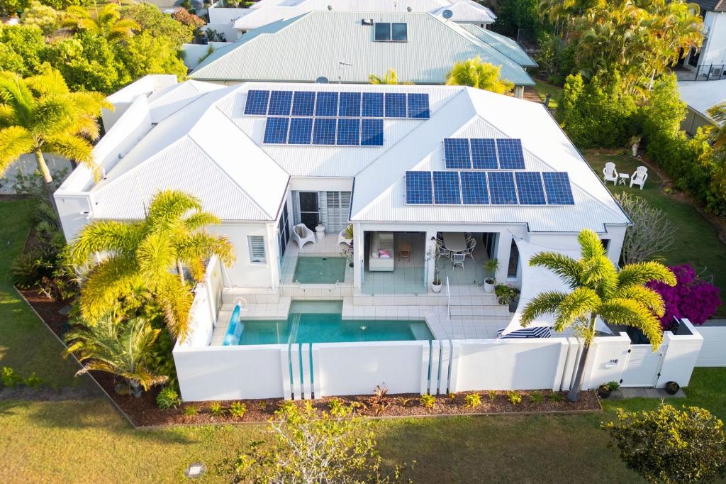 2 Crestview Dr, Peregian Springs, QLD 4573