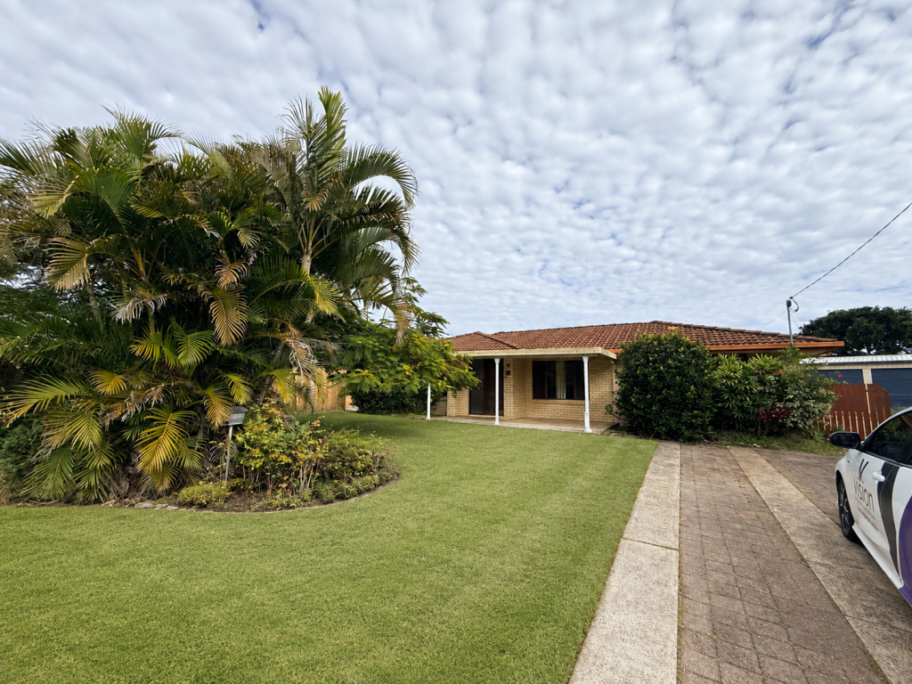 8 Virginia Ct, Scarness, QLD 4655
