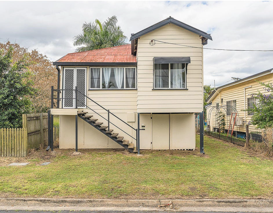 337 Bolsover St, Depot Hill, QLD 4700