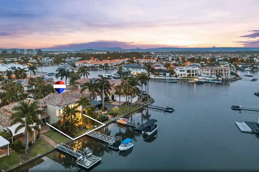 29/76 Bayview St, Runaway Bay, QLD 4216