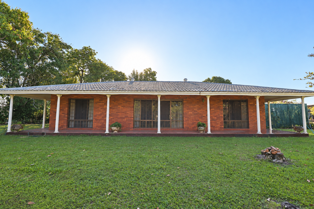 174 FIVEWAYS RD, BRANDON, QLD 4808