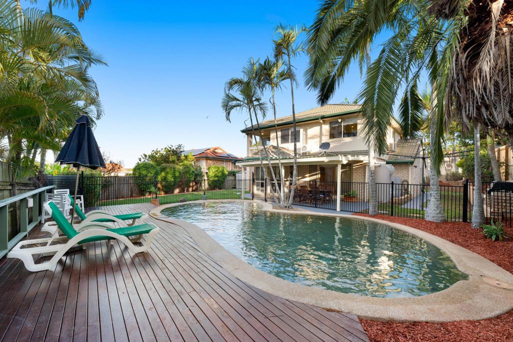 5 Saint Clair Cres, Wishart, QLD 4122