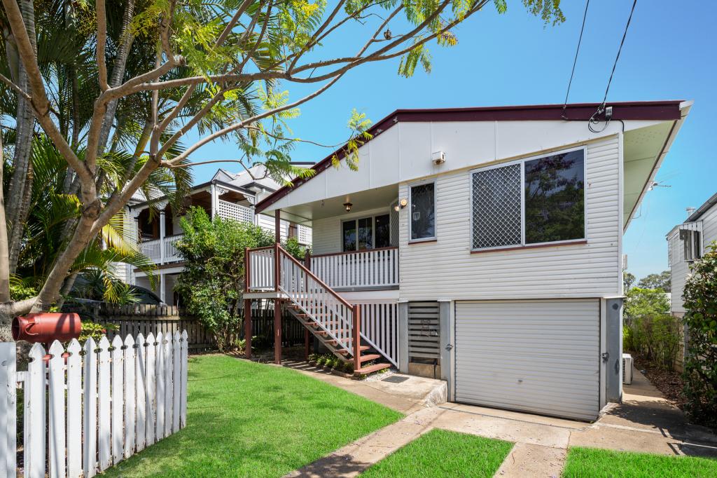 9 Mountjoy Tce, Wynnum, QLD 4178