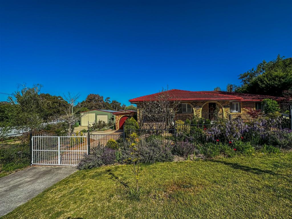 16 Anzac St, Stanthorpe, QLD 4380