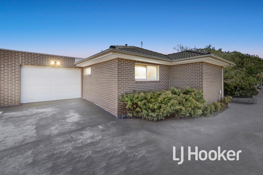 6 Clayton Rd, Cranbourne, VIC 3977