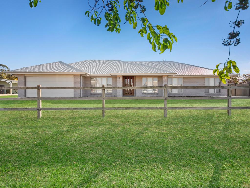 18 Great Knot Pl, Boonooroo, QLD 4650