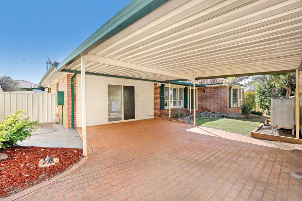 8 Corvus Cl, Glenmore Park, NSW 2745