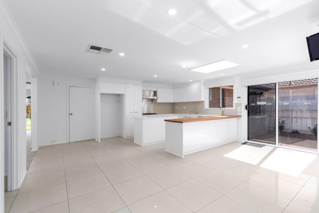 24 Blackburn Dr, Cheltenham, VIC 3192
