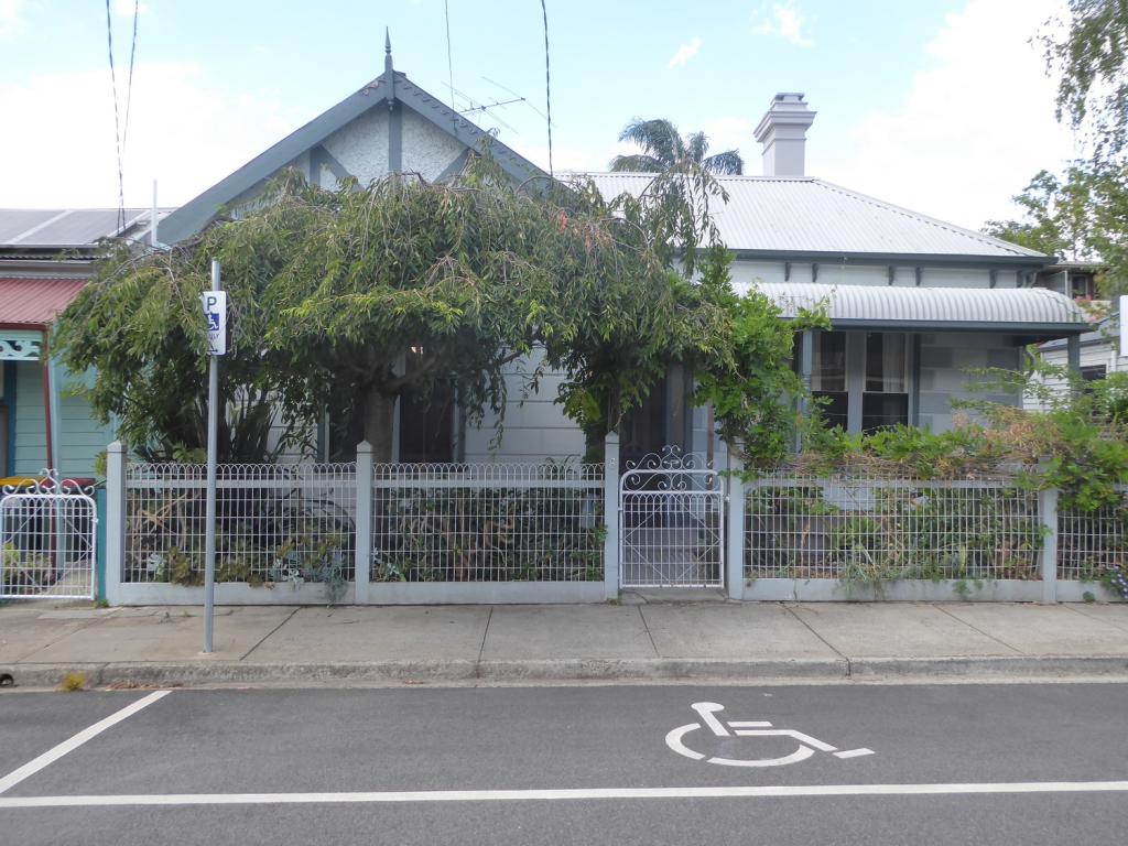 6 Mulgrave St, Kensington, VIC 3031