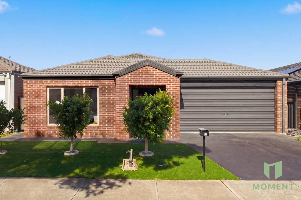 11 CLOVERDALE RD, TARNEIT, VIC 3029