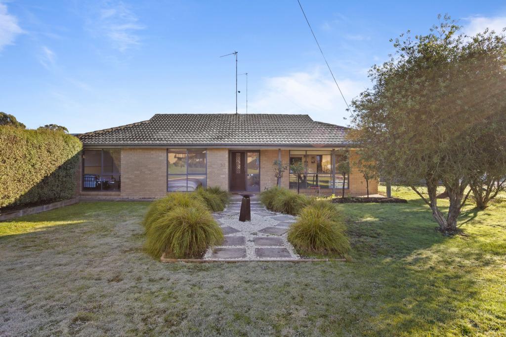 32 Bradby Ave, Mount Clear, VIC 3350