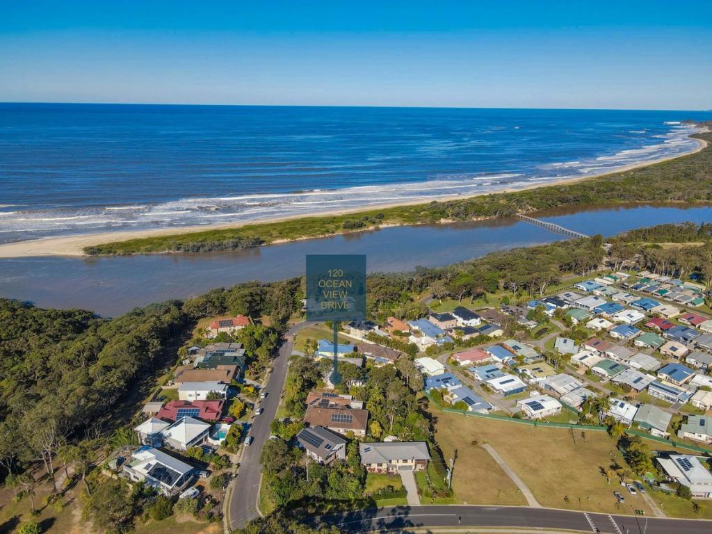 120 Ocean View Dr, Valla Beach, NSW 2448