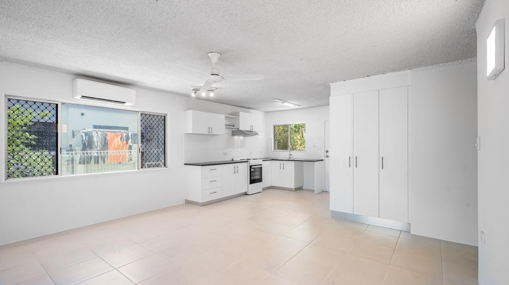 3/102-104 Wistaria St, Holloways Beach, QLD 4878