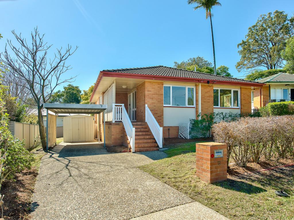 12 Besson St, Stafford Heights, QLD 4053