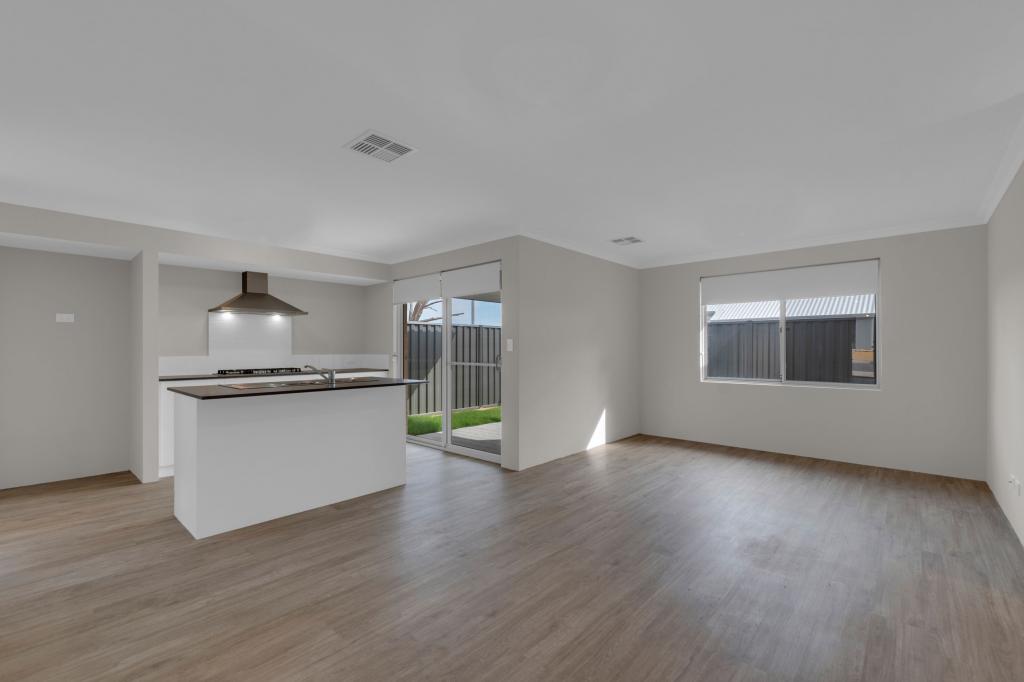 25 Cardinal Loop, Lakelands, WA 6180