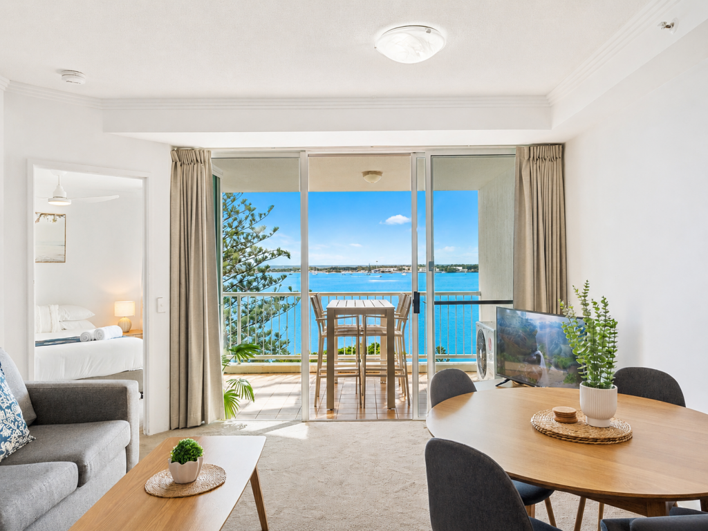 805/182 Marine Pde, Labrador, QLD 4215