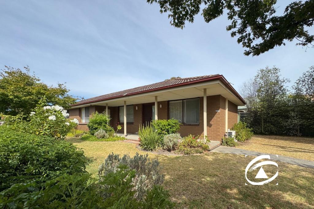 42 Woods St, Beaconsfield, VIC 3807