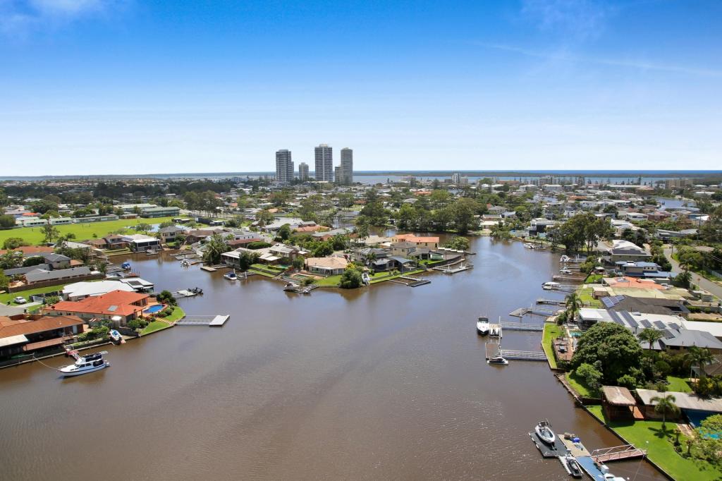 21204/5 Harbour Side Ct, Biggera Waters, QLD 4216