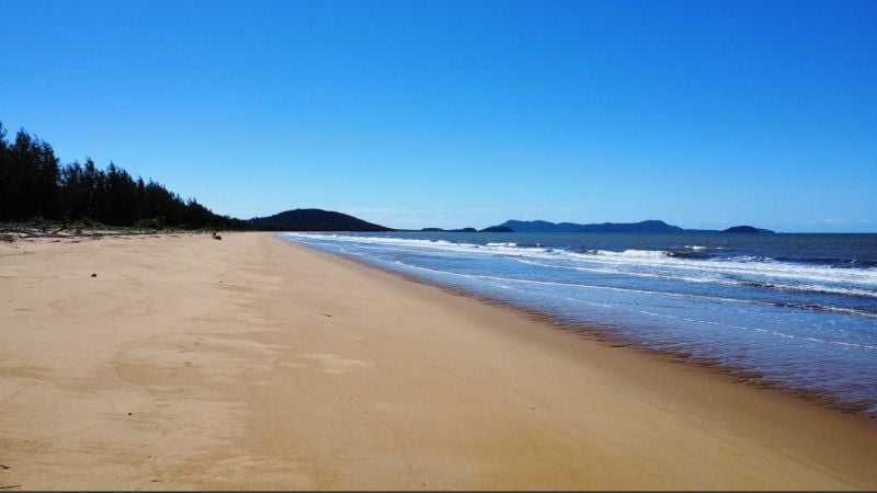 12 Tully Heads Rd, Tully Heads, QLD 4854