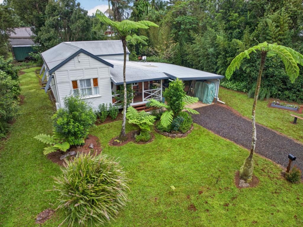 11 Oak St, Millaa Millaa, QLD 4886