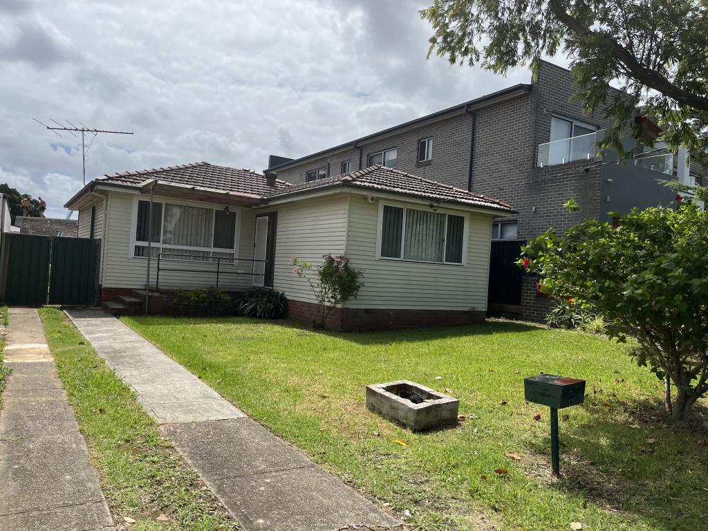 126 Acacia Ave, Greenacre, NSW 2190