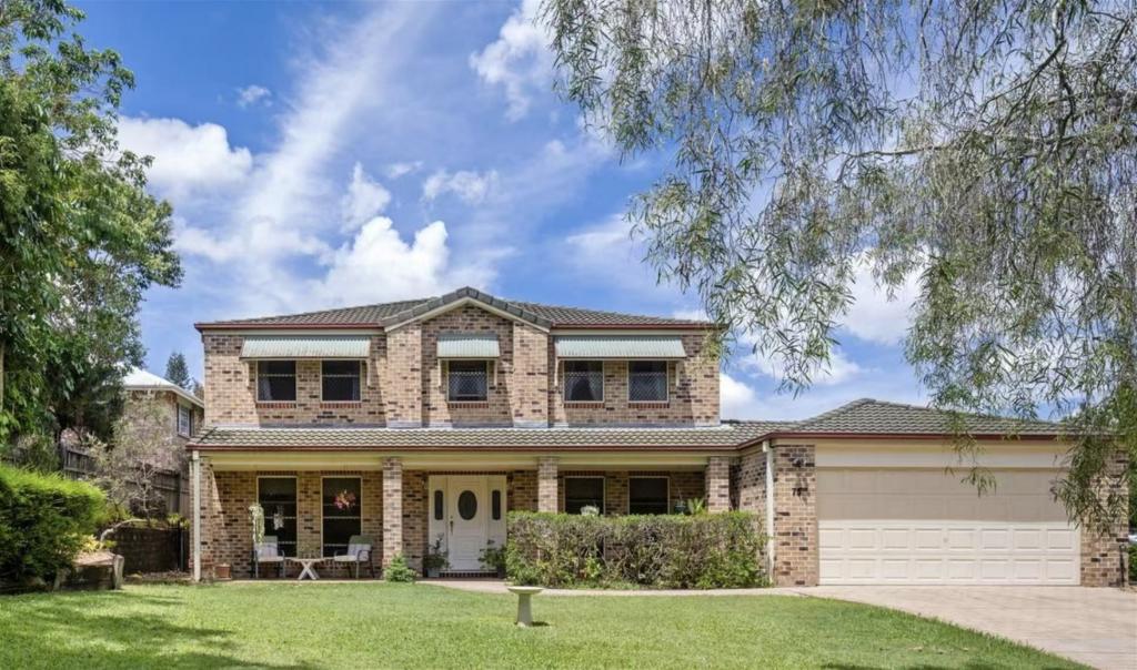 75 Mcconnell Cres, Brookfield, QLD 4069